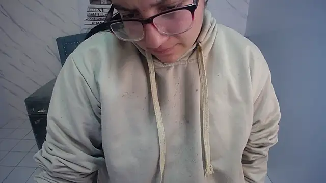 eva smit t online show from April 2026 08:13:01 AM