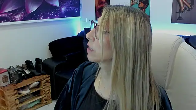 Scarlett 079 online show from February 2026 12:44:02 PM