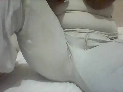Snapshot of Thand03 chatting on July 2026 10:17:02 AM Thand03 online show from July 2026 10:17:02 AM