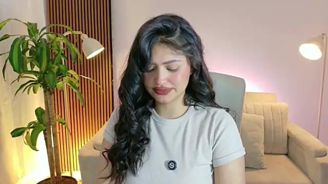 victoria   moon online show from April 2026 01:35:02 PM