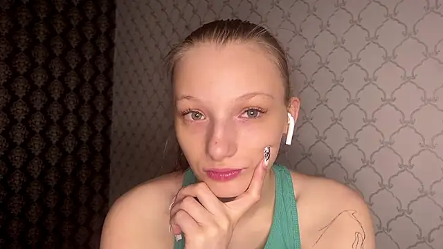 Cleonoth2o online show from March 2026 06:12:02 PM