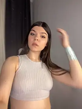 kira seduce online show from December 2025 02:25:02 PM