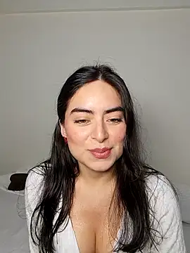 saasha Petit online show from February 2026 10:20:02 AM