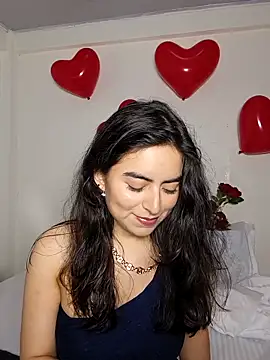 saasha Petit online show from February 2026 10:29:02 AM