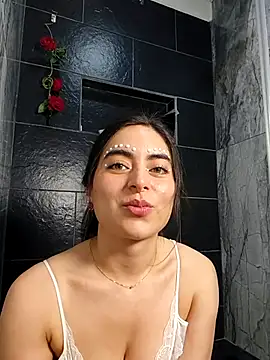 saasha Petit online show from April 2026 11:47:02 AM