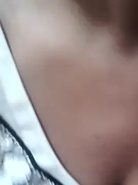 Snapshot of Riya_rani8 chatting on January 2026 01:33:01 AM Riya rani8 online show from January 2026 01:33:01 AM