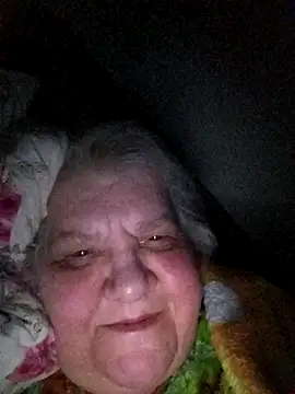 HapinessLovee online show from April 2026 12:32:01 AM