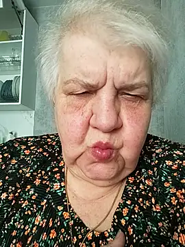 Snapshot of HapinessLovee chatting on May 2026 10:44:02 AM HapinessLovee online show from May 2026 10:44:02 AM