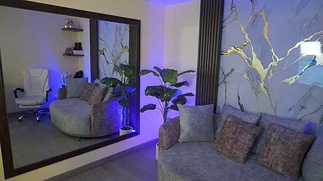 LiaWheeler online show from January 2026 07:07:02 PM