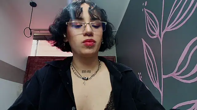 Snapshot of Kiara_Fox__ chatting on May 2026 07:54:01 PM Kiara Fox online show from May 2026 07:54:01 PM