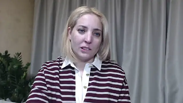 Snapshot of sweetpussy chatting on May 2026 04:37:01 PM sweetpussy online show from May 2026 04:37:01 PM