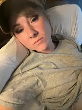 alluringpixie online show from April 2026 02:42:01 PM