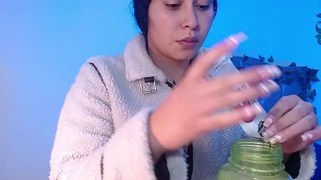 naomybenedetti online show from January 2026 12:54:01 PM