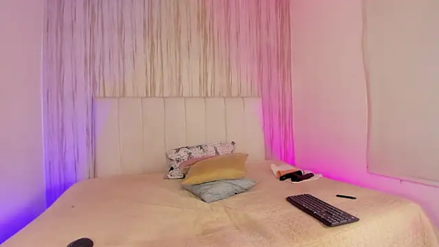 EdnaJara online show from February 2026 03:59:02 AM