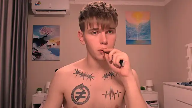 Fredd Xanders online show from December 2025 08:14:02 PM