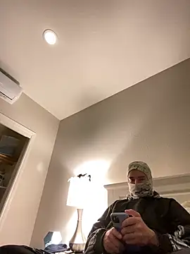 phantom898983 online show from April 2026 07:25:02 AM