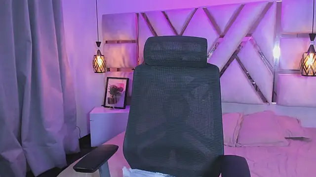 scarlettvg online show from January 2026 04:48:02 AM