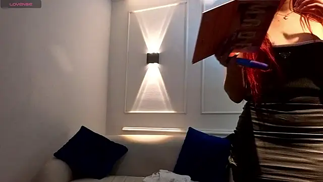 scarlettvg online show from January 2026 04:25:01 AM