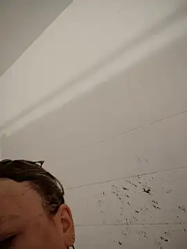 Snapshot of SpiderRose chatting on February 2026 02:18:01 PM SpiderRose online show from February 2026 02:18:01 PM