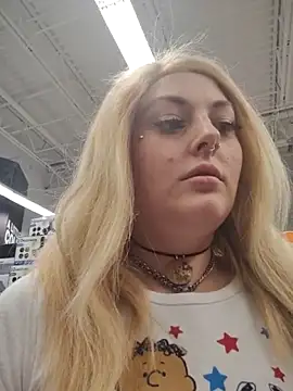 Snapshot of SpiderRose chatting on March 2026 10:56:02 PM SpiderRose online show from March 2026 10:56:02 PM