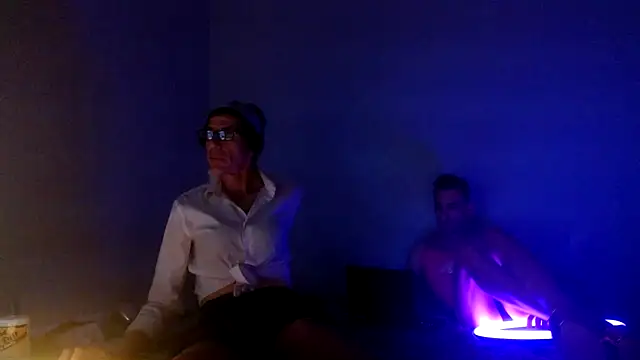 Snapshot of liltrouble chatting on March 2026 12:09:01 PM liltrouble online show from March 2026 12:09:01 PM