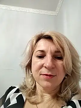 Snapshot of AhlyssaLove1155 chatting on December 2025 07:53:02 PM AhlyssaLove1155 online show from December 2025 07:53:02 PM