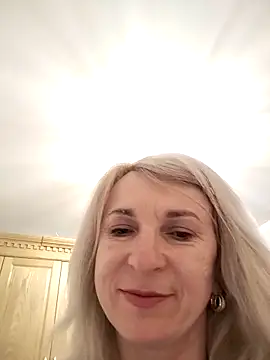 AhlyssaLove1155 online show from April 2026 06:10:01 PM