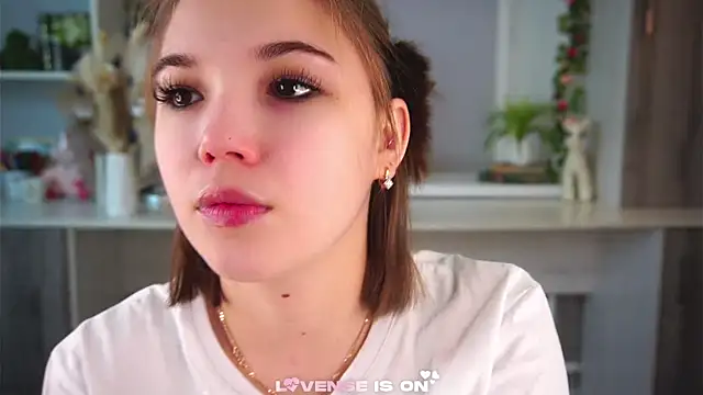 SolBurri online show from December 2025 01:13:02 AM