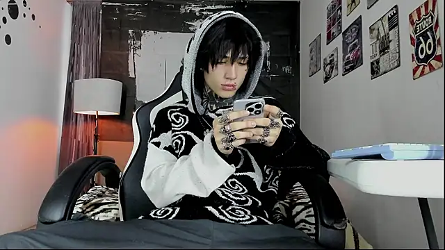 koryu skull online show from March 2026 10:02:02 PM