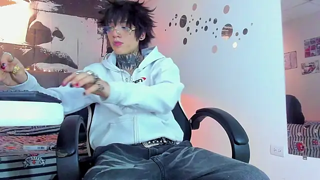 koryu skull online show from March 2026 12:23:02 AM