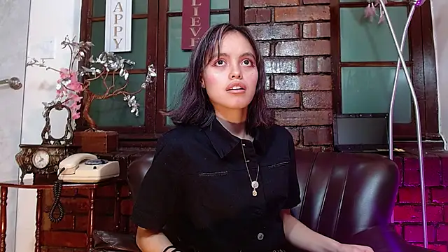 Sue Sparkle online show from December 2025 07:18:01 PM