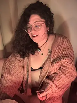 Snapshot of VanesssaMilf_ chatting on January 2026 06:04:01 AM VanesssaMilf online show from January 2026 06:04:01 AM