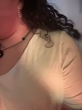 Snapshot of VanesssaMilf_ chatting on January 2026 02:00:02 PM VanesssaMilf online show from January 2026 02:00:02 PM