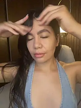 Snapshot of ValentinaEliot chatting on February 2026 02:22:02 PM ValentinaEliot online show from February 2026 02:22:02 PM