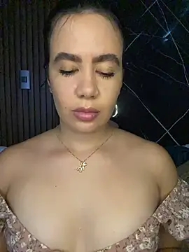 Snapshot of ValentinaEliot chatting on February 2026 03:27:01 PM ValentinaEliot online show from February 2026 03:27:01 PM