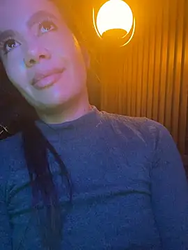 Snapshot of ValentinaEliot chatting on February 2026 11:39:02 AM ValentinaEliot online show from February 2026 11:39:02 AM