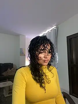 ladulcemary  online show from June 2026 07:09:02 PM
