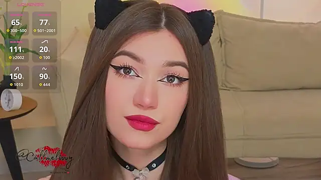 oliviaah  online show from April 2026 03:04:01 PM