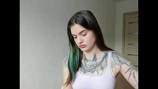 NikkieKitty online show from April 2026 02:52:02 PM