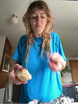 Snapshot of CelestialRuby chatting on October 2025 03:42:01 PM CelestialRuby online show from October 2025 03:42:01 PM