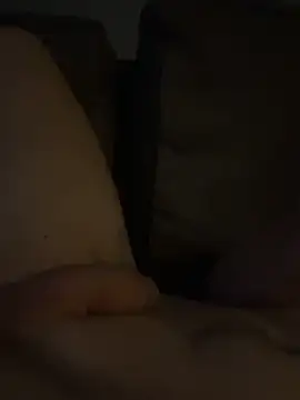 lewis24668 online show from December 2025 01:24:02 AM