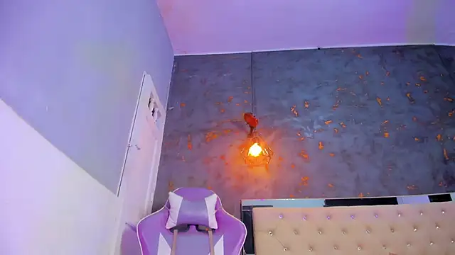 Aliice james online show from March 2026 08:49:01 PM