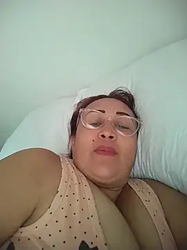 Nini Love  online show from February 2026 07:56:01 PM