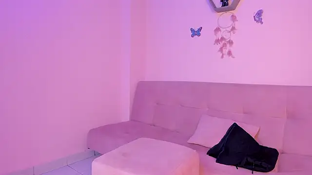 Snapshot of Saraa_moon1__ chatting on March 2026 05:07:01 PM Saraa moon1 online show from March 2026 05:07:01 PM