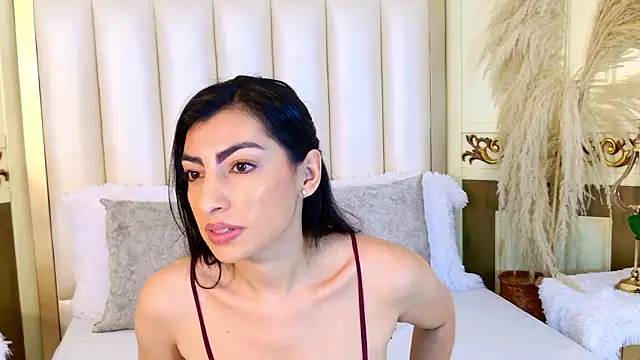 NinnaPiers online show from January 2026 11:37:02 AM