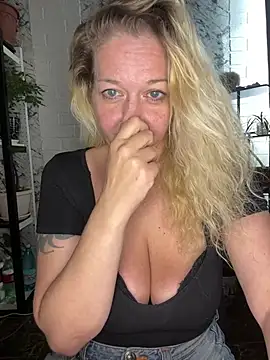 JenniferCarmen online show from July 2026 02:31:02 AM