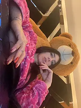 Snapshot of Moon_Magic666 chatting on December 2025 04:09:01 AM Moon Magic666 online show from December 2025 04:09:01 AM