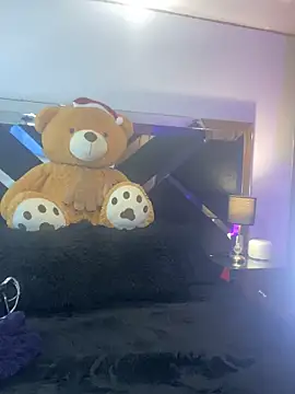 Snapshot of Moon_Magic666 chatting on December 2025 06:27:01 PM Moon Magic666 online show from December 2025 06:27:01 PM