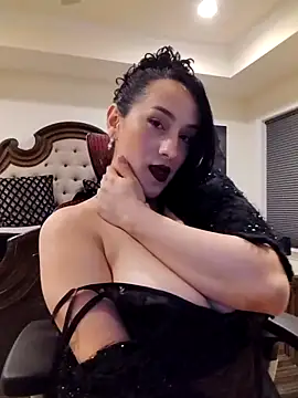 BustyVampyre online show from April 2026 02:02:01 AM