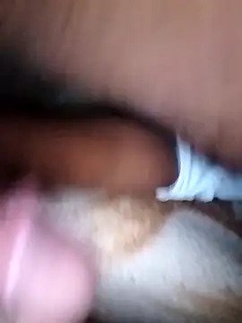 Snapshot of Kwiky7 chatting on December 2025 02:25:01 PM Kwiky7 online show from December 2025 02:25:01 PM